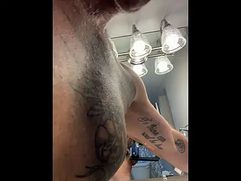 DILFiGuess11 online show from June 16, 2026, 11:46 am