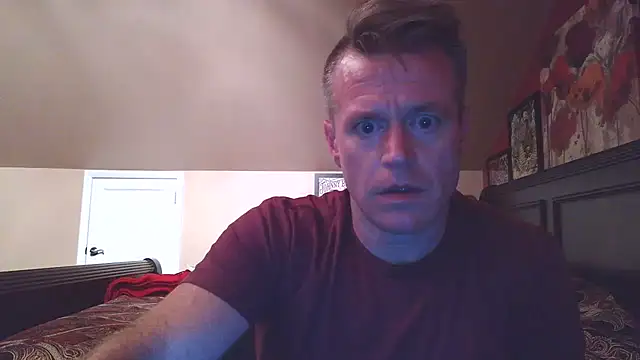DILFiGuess11 online show from June 27, 2026, 4:17 am