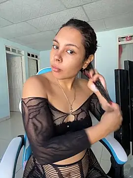 Snapshot of ViolettaMiller_ chatting on September 9, 2025, 1:10 pm ViolettaMiller online show from September 9, 2025, 1:10 pm