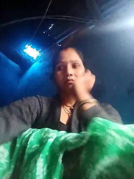 Jooli xx online show from October 28, 2025, 3:32 am