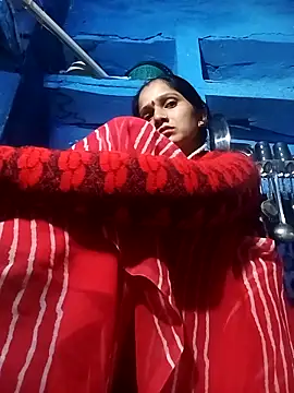 Jooli xx online show from November 25, 2025, 12:49 pm