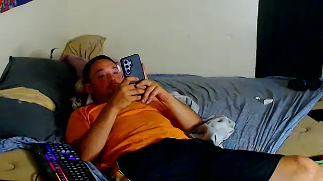 YoBlezz online show from June 12, 2026, 1:37 am