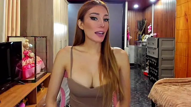 imallyoures69 online show from June 17, 2026, 5:58 pm