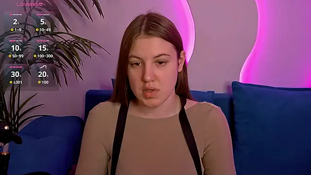 Snapshot of MelanieHenders chatting on November 9, 2025, 5:50 am MelanieHenders online show from November 9, 2025, 5:50 am