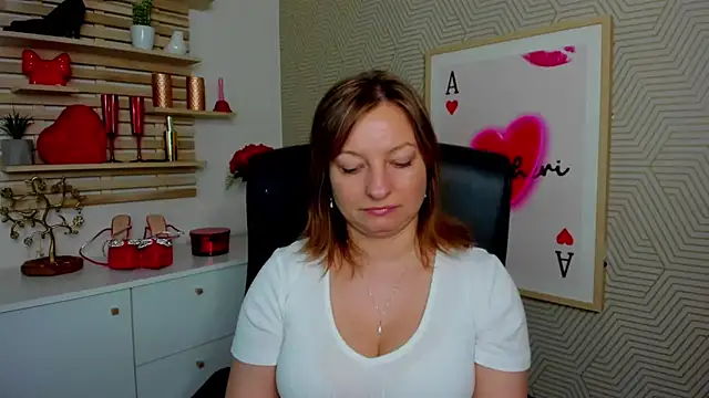 angelaSamt online show from April 30, 2026, 5:36 am