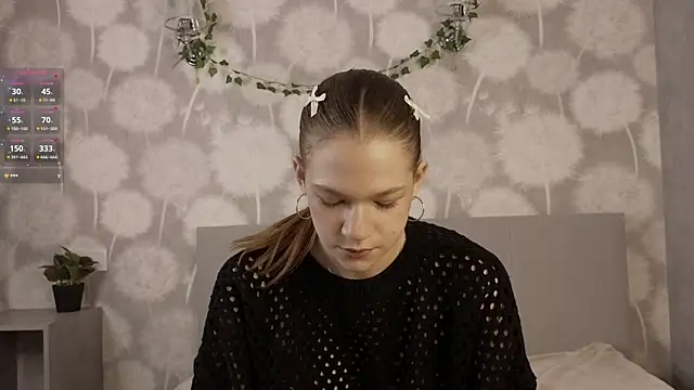 Snapshot of VelvetRisque chatting on November 30, 2025, 7:01 am VelvetRisque online show from November 30, 2025, 7:01 am