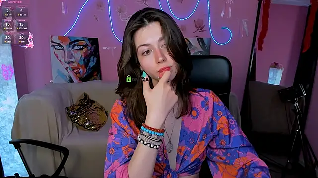 Snapshot of kitniss_dreamy chatting on June 11, 2026, 2:53 am kitniss dreamy online show from June 11, 2026, 2:53 am
