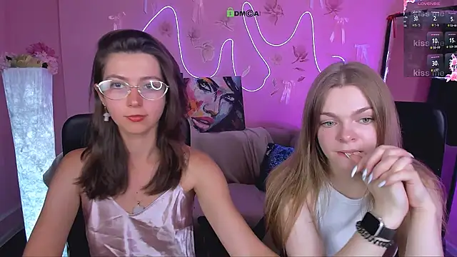Snapshot of kitniss_dreamy chatting on July 18, 2026, 7:17 pm kitniss dreamy online show from July 18, 2026, 7:17 pm