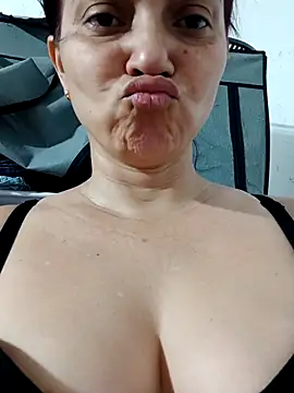 Amanda39 online show from September 12, 2025, 6:52 pm