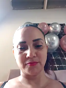 Amanda39 online show from April 23, 2026, 8:55 pm