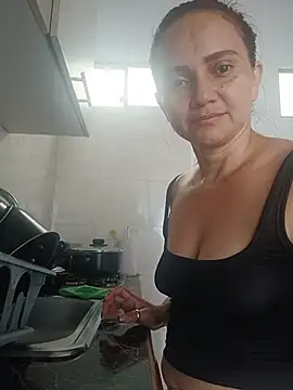 Snapshot of Amanda39 chatting on June 3, 2026, 8:14 pm Amanda39 online show from June 3, 2026, 8:14 pm