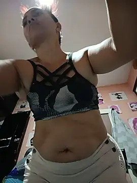 Snapshot of Amanda39 chatting on June 22, 2026, 9:45 pm Amanda39 online show from June 22, 2026, 9:45 pm