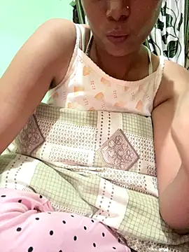 Snapshot of Romantic-jeeva chatting on September 13, 2025, 5:02 pm Romantic-jeeva online show from September 13, 2025, 5:02 pm