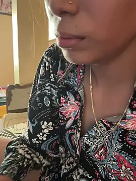 Snapshot of Romantic-jeeva chatting on September 21, 2025, 9:22 am Romantic-jeeva online show from September 21, 2025, 9:22 am