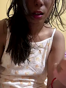 Snapshot of Romantic-jeeva chatting on September 29, 2025, 2:00 pm Romantic-jeeva online show from September 29, 2025, 2:00 pm