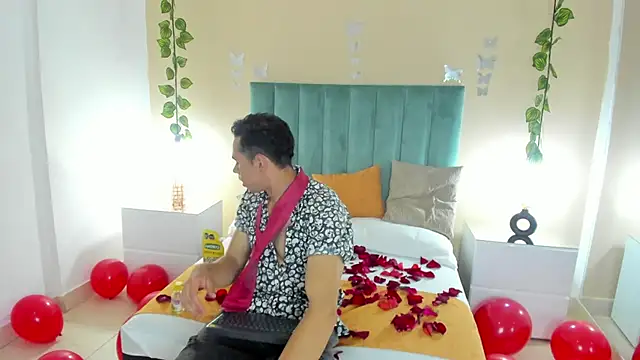 Muscle Scott online show from September 20, 2025, 12:17 pm