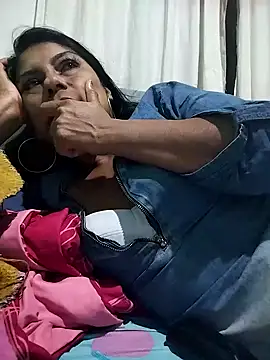 Snapshot of AnggelicaSwan21 chatting on November 4, 2025, 1:05 am AnggelicaSwan21 online show from November 4, 2025, 1:05 am