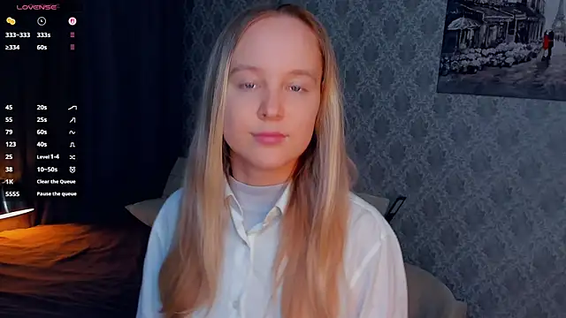 SoonMoor online show from September 26, 2025, 5:17 pm