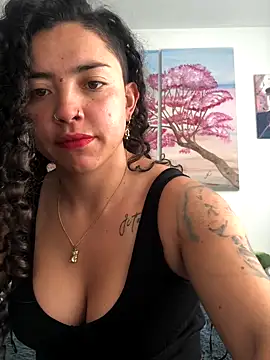 Snapshot of Paris_11 chatting on October 1, 2025, 12:33 pm Paris 11 online show from October 1, 2025, 12:33 pm