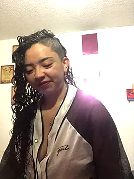 Snapshot of Paris_11 chatting on October 10, 2025, 1:54 pm Paris 11 online show from October 10, 2025, 1:54 pm