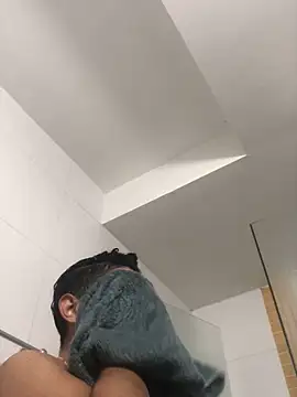 Snapshot of Paris_11 chatting on October 23, 2025, 1:43 pm Paris 11 online show from October 23, 2025, 1:43 pm