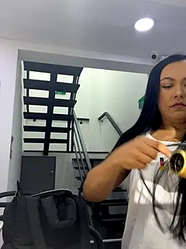 Snapshot of TiffanyyLam chatting on September 26, 2025, 11:03 am TiffanyyLam online show from September 26, 2025, 11:03 am