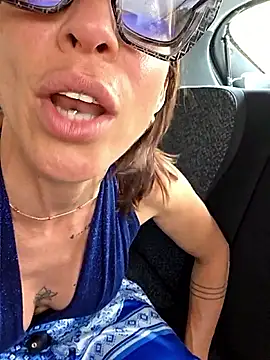 sexy7883 online show from May 15, 2026, 11:39 am