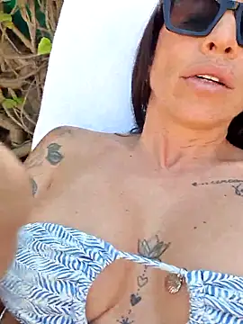 sexy7883 online show from May 29, 2026, 2:04 pm
