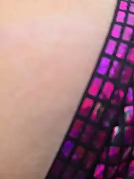 sexy7883 online show from June 1, 2026, 1:46 pm