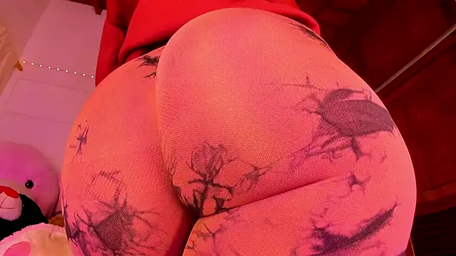 Snapshot of Gabby_Haze chatting on May 15, 2026, 11:23 pm Gabby Haze online show from May 15, 2026, 11:23 pm