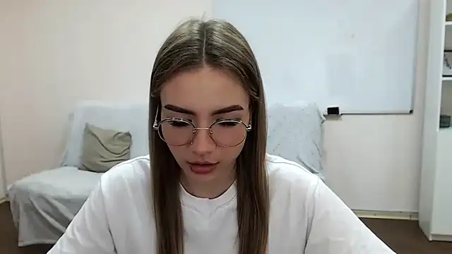 Snapshot of aSingleOne chatting on October 22, 2025, 7:57 pm aSingleOne online show from October 22, 2025, 7:57 pm