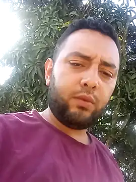 angelitocalientico online show from September 28, 2025, 8:47 pm