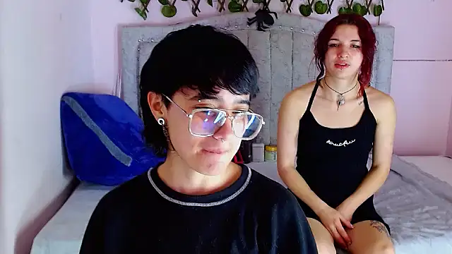 Snapshot of Britney_thx chatting on December 15, 2025, 3:55 am Britney thx online show from December 15, 2025, 3:55 am