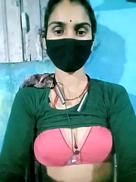 Snapshot of Nishaa_ji chatting on October 18, 2025, 10:21 pm Nishaa ji online show from October 18, 2025, 10:21 pm