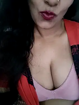 Deepa Sharma143 online show from April 28, 2026, 1:59 am