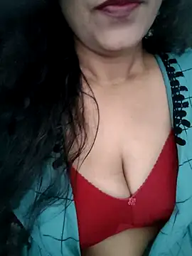 Deepa Sharma143 online show from May 4, 2026, 2:07 am