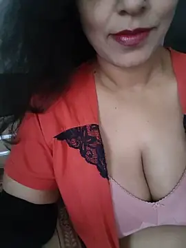 Deepa Sharma143 online show from May 21, 2026, 1:56 am