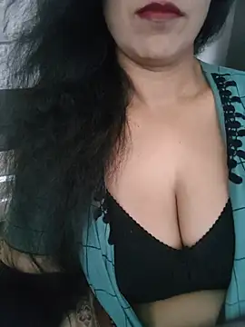 Deepa Sharma143 online show from May 22, 2026, 1:57 am