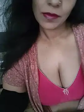 Deepa Sharma143 online show from June 2, 2026, 1:40 am