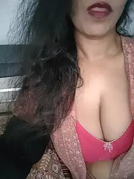 Deepa Sharma143 online show from June 5, 2026, 1:34 am