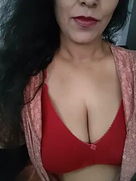 Deepa Sharma143 online show from June 19, 2026, 1:43 am