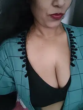 Deepa Sharma143 online show from June 20, 2026, 2:03 am