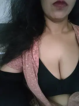 Deepa Sharma143 online show from July 6, 2026, 1:35 am