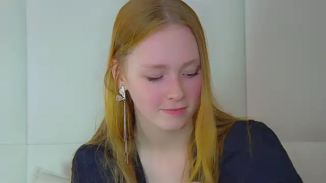 AgataFoxley online show from September 9, 2025, 7:19 am