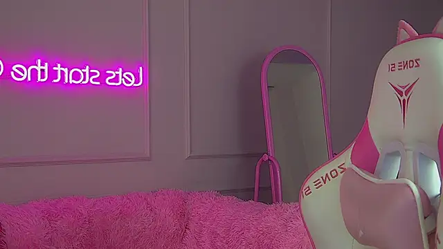 AgataFoxley online show from November 24, 2025, 7:35 pm