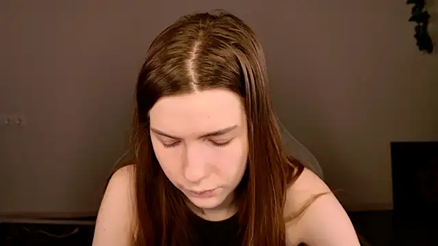 AliceCUNTach online show from December 4, 2025, 5:06 am