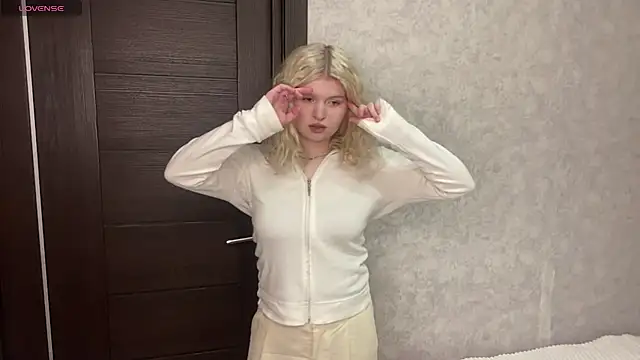 ShontaWasilko online show from February 10, 2026, 7:40 pm