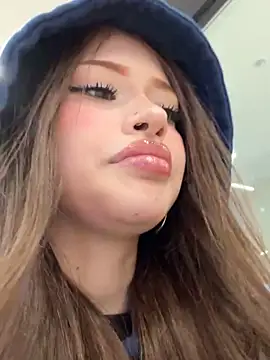 Snapshot of Bunnyylovee chatting on March 25, 2026, 7:53 pm Bunnyylovee online show from March 25, 2026, 7:53 pm