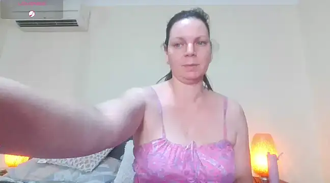 Snapshot of aussiepeaches chatting on March 6, 2025, 11:25 am aussiepeaches online show from March 6, 2025, 11:25 am