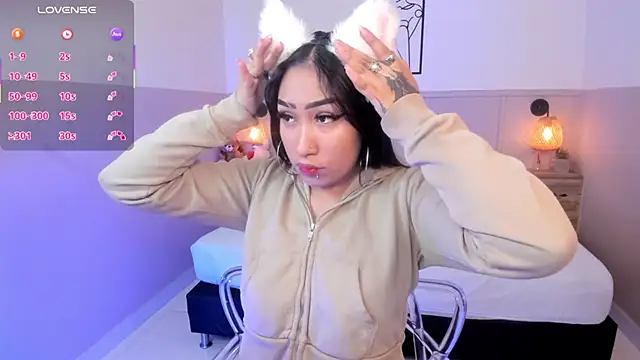 Snapshot of RebecaRush4 chatting on November 21, 2025, 3:27 am RebecaRush4 online show from November 21, 2025, 3:27 am